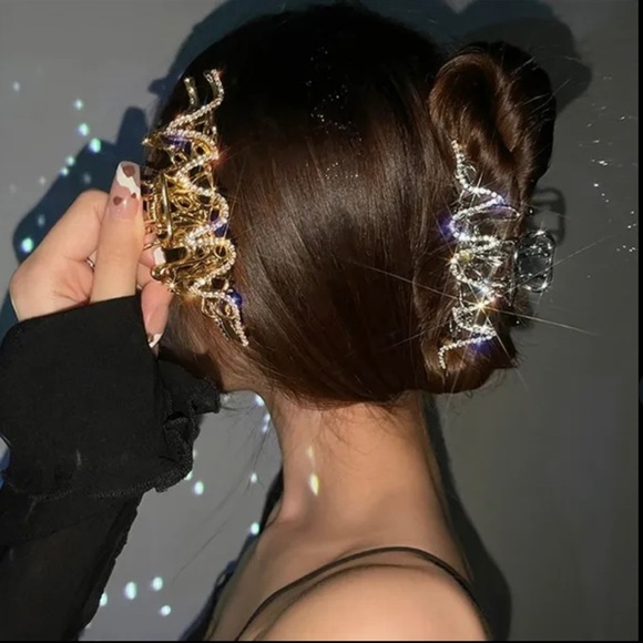 🆑 Super Sexy Hair Clip to Enhance your long hair looks!!! - Picture 7 of 12